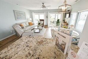 TV - Sandpiper Cove 3215 2 Bedroom 2 Bathroom Beach Getaway in Destin, FL FREE Beach Service (Destin)