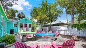 Exterior - Blue Cat (Tybee Island)