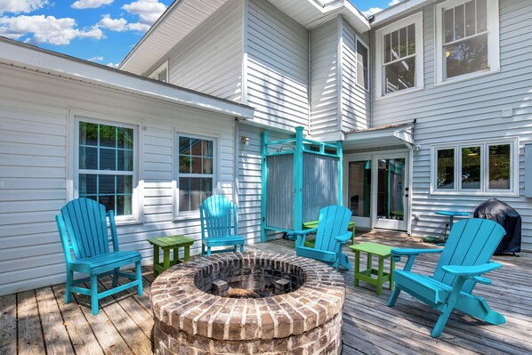 Terrace/patio - Coast A While (Tybee Island)