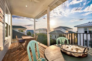Terrace/patio - Love And Luck (Tybee Island)