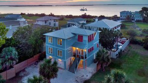 Exterior - Love And Luck (Tybee Island)