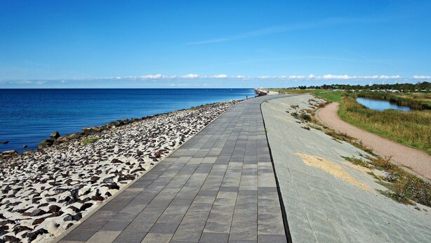 Nær stranden