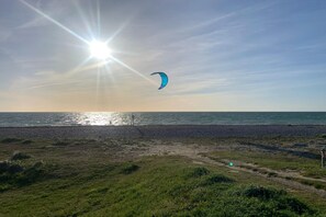 Vlak bij het strand
