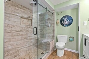 Shower, towels