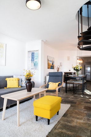 Smart TV, stereo - Panoramic Seaview Maisonette with Garden steps from the beach (Saronida)