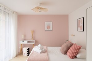 4 quartos, ferros/tábuas de passar roupa, Wi-Fi de cortesia