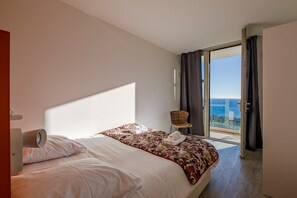 4 habitaciones, tabla de planchar con plancha y wifi gratis 