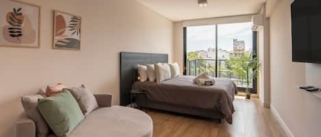 Minibar, caja de seguridad en la habitación y wifi gratis