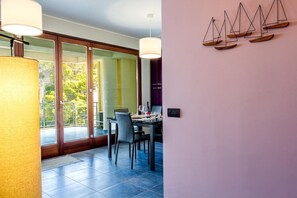 Dining - Mazzarò Boutique Apartment, cozy and comfortable beachfront apartment (Taormina)