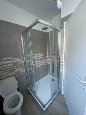 Handdoeken, toiletpapier