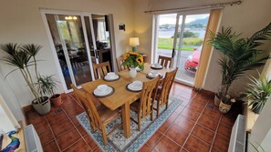 House | Dining - Benroe House - 5 Bedrooms (Killybegs)