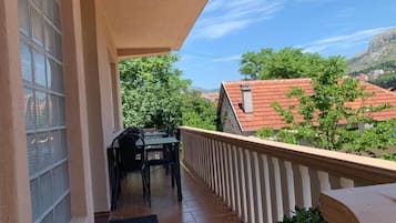 Apartemen Comfort, Beberapa Tempat Tidur, balkon | Teras/patio