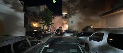Parking gratuit, parking avec voiturier