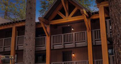 Sierra Pines Retreat – Sleeps 6!