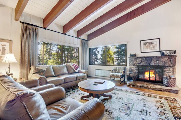 TV, fireplace, DVD player, stereo