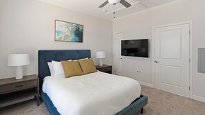 1 chambre, bureau, fer et planche à repasser, Wi-Fi