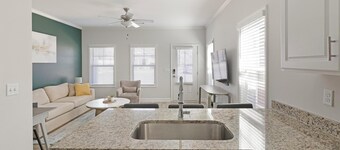 Landing | Incredible 1BD, Gym, Pool