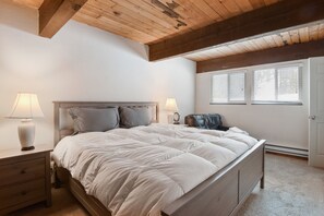3 Schlafzimmer, Bügeleisen/Bügelbrett, WLAN, Bettwäsche