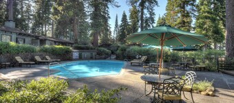 Waters Edge Oasis | Shared Pool & Pier Access