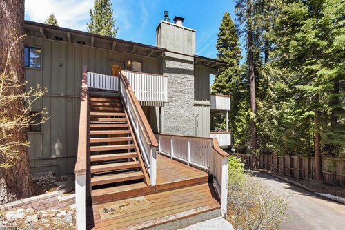 Waters Edge Oasis | Shared Pool & Pier Access
