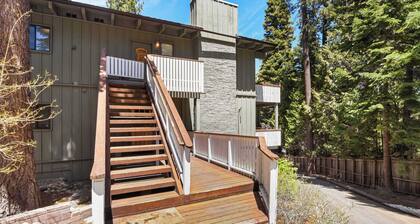 Waters Edge Oasis | Shared Pool & Pier Access