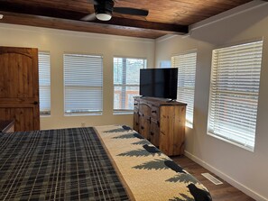 Strykejern/-brett, wi-fi og sengetøy