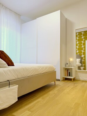 2 chambres, fer et planche à repasser, Wi-Fi gratuit, draps fournis