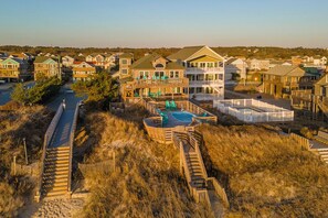 Exterior - Sun Realty oceanfront home w/ pool & amazing views near restaurants & Pier! (Nags Head)