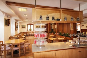 Dining - Hotel Adler (Frick)