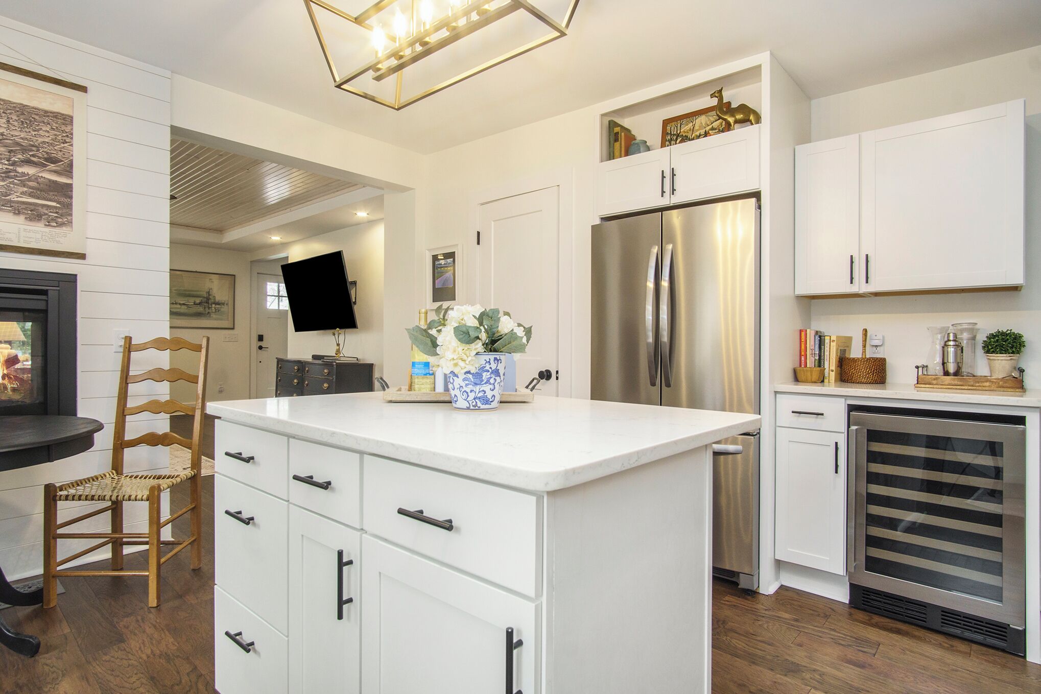 ثلاجة، ميكروويف، فرن، موقد طهي مسطح