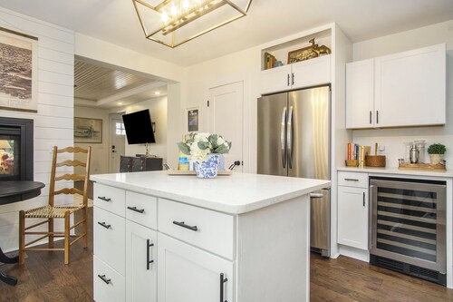 Fabulous, 4 Bedroom, 3 Bathroom home in Downtown Ludington