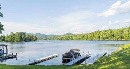 The Farmhouse-Charming 4-Bedroom House- Hot Tub- Lake Access with Dock Space