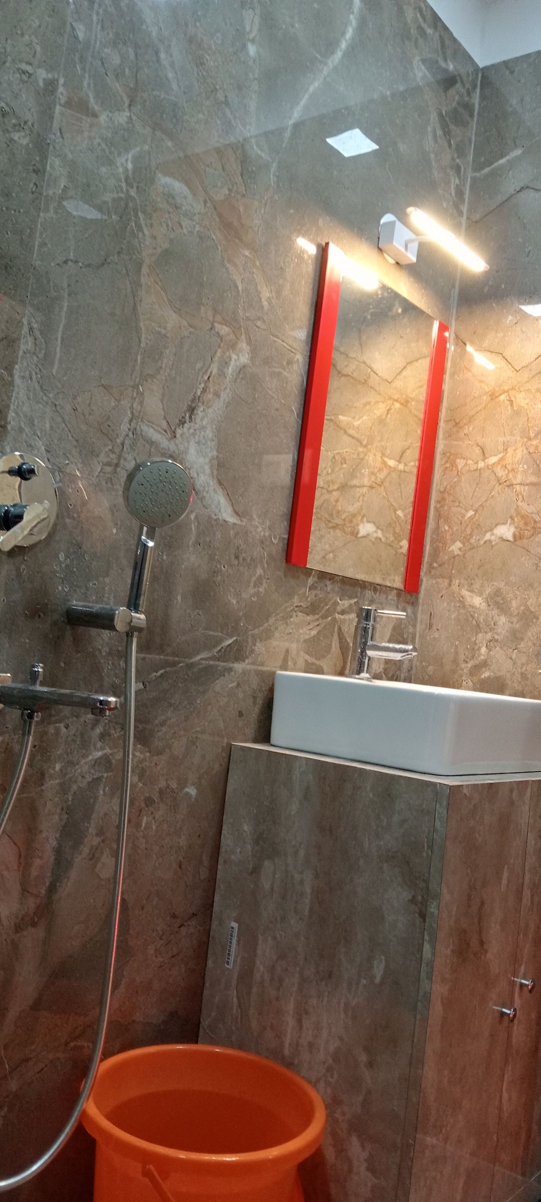 Shower, free toiletries, hair dryer, slippers