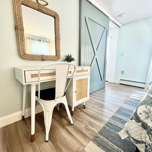 4 bedrooms, desk, iron/ironing board, travel cot - 6 Richards Way - New Listing! East Sandwich Home with Hot Tub & Near Beach (Sandwich)