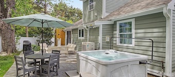 6 Richards Way - New Listing! East Sandwich Home with Hot Tub & Near Beach