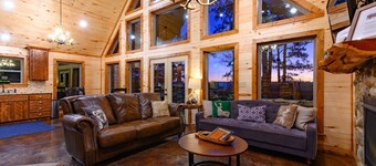 8 BR sleeps 29 river front *private island* pool tables