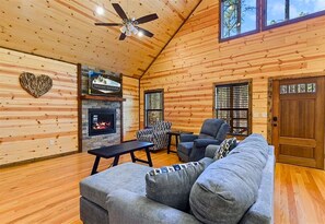 TV connectée, cheminée