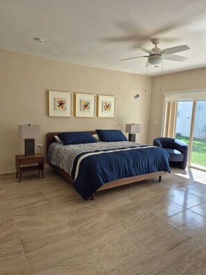 2 bedrooms, desk, iron/ironing board, WiFi