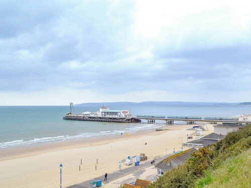2 bedroom accommodation in Bournemouth