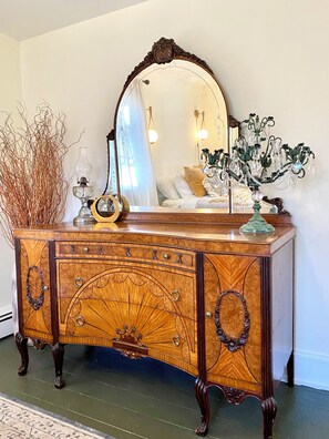 Interior - Pet-friendly Cottage at Historic Millbrook Farm Estate (Millbrook)