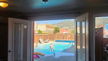 Studio Premium, vue piscine | Vue sur lâeau