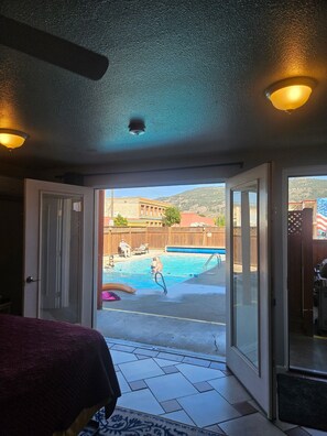 Premium Studio, Pool View | Water view