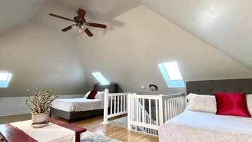 2 bedrooms, WiFi, bed sheets