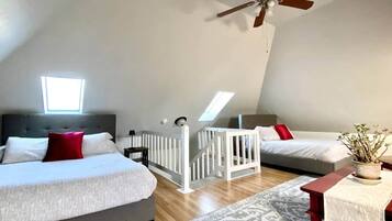2 bedrooms, WiFi, bed sheets