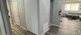 Charming 2-bedroom townhome with AC, WiFi in Pleasant Mount Laurel Township