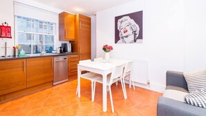 Interior - New 2Bed apartment in Covent Garden (London)