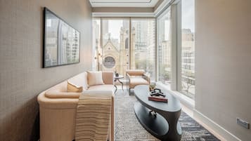 Studio, City View | 1 bedroom, in-room safe, desk, blackout drapes