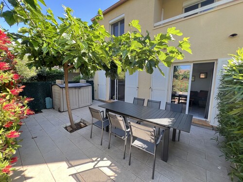 Villa 8 Pers avec Garage et Piscine à 450m de la Plage