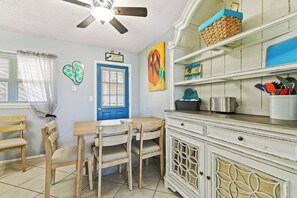 Interior - Gulf Shores Condo Steps from the Beach (Gulf Shores)