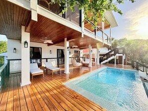 Pool - Pool House @ Pacific Pearl, Milton Bight (José Santos Guardiola)